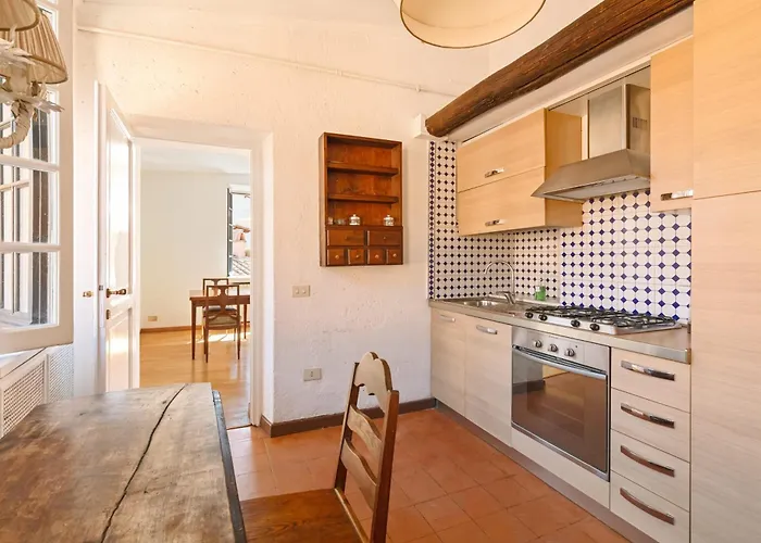 Piede Charming Roma
